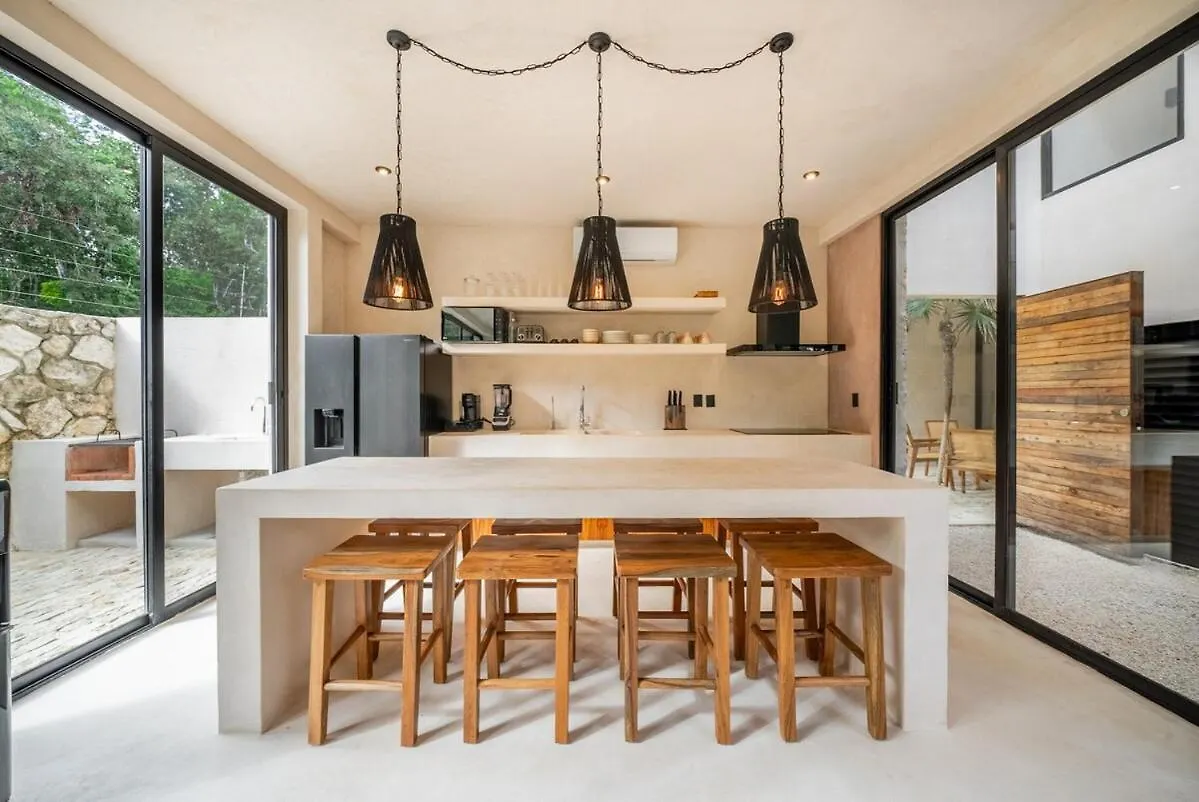 Villa El Canto, Luxury 7 Bed Jungle Villa Rooftop View Tulum 0*,