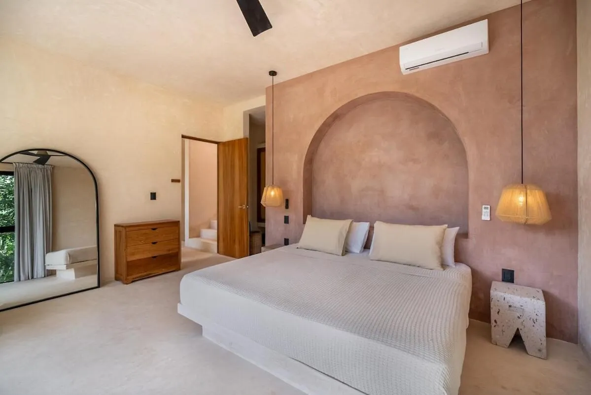 Villa El Canto, Luxury 7 Bed Jungle Villa Rooftop View Tulum Mexico