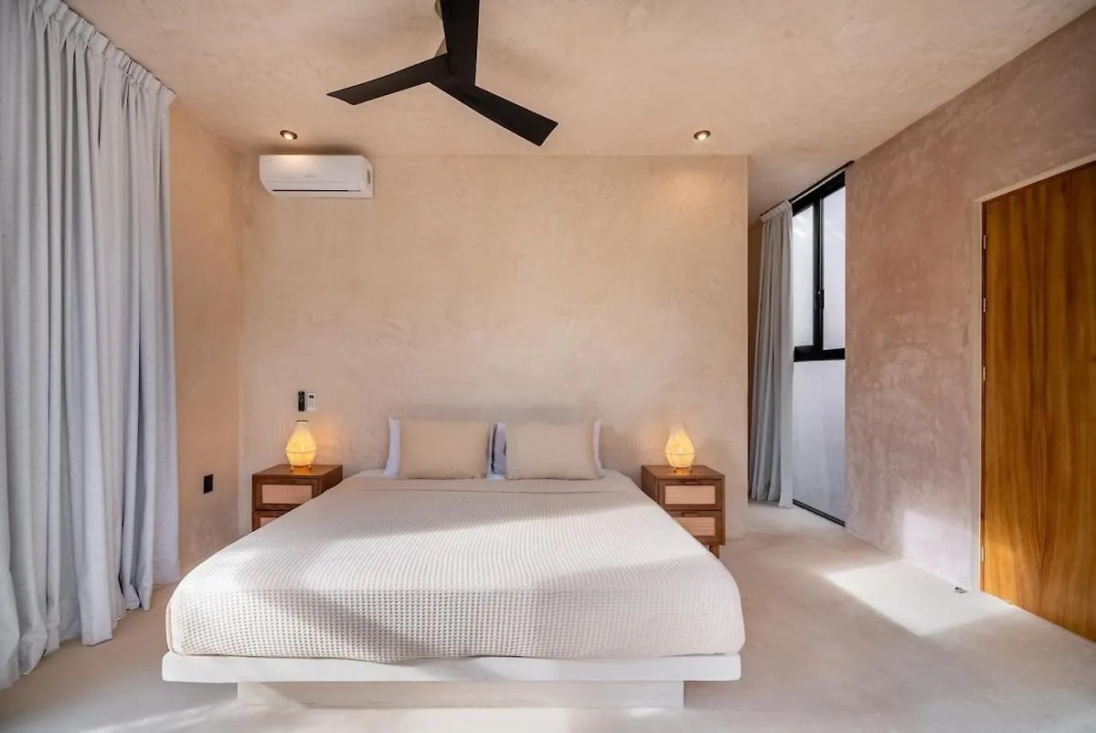 Villa El Canto, Luxury 7 Bed Jungle Villa Rooftop View Tulum Mexico